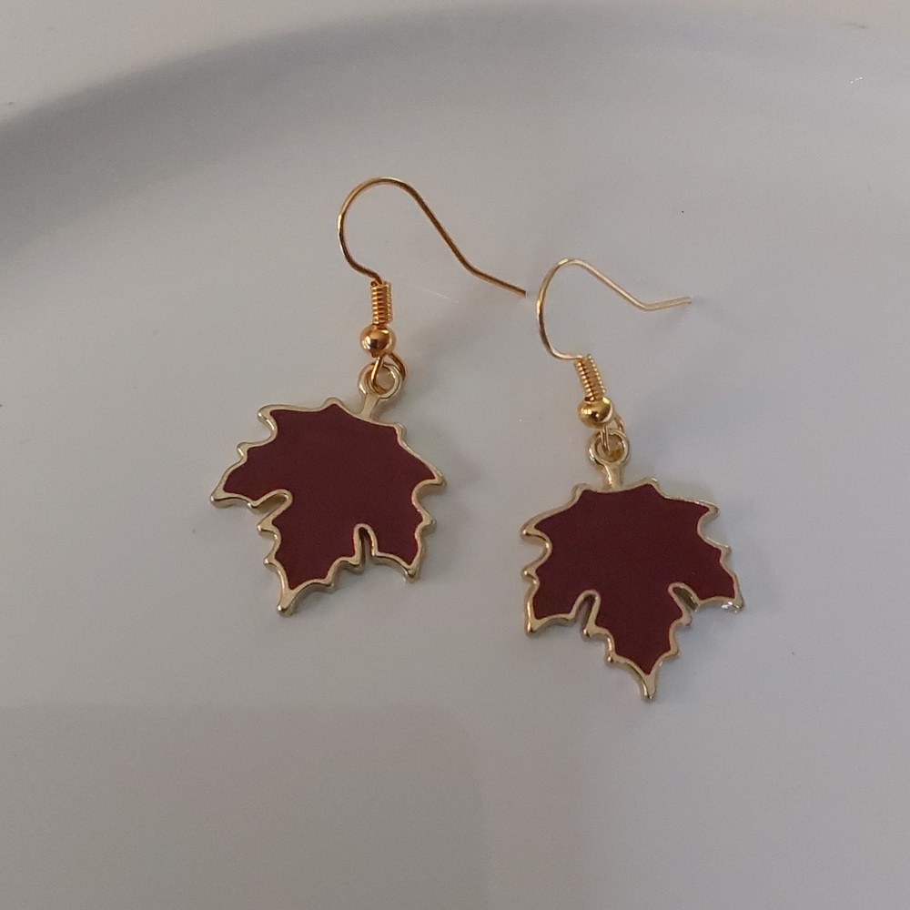 Maple leaf Earrings   Colorful Fall Autumn Burgundy